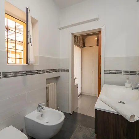 Silent Flat Between Duomo And Navigli Milano